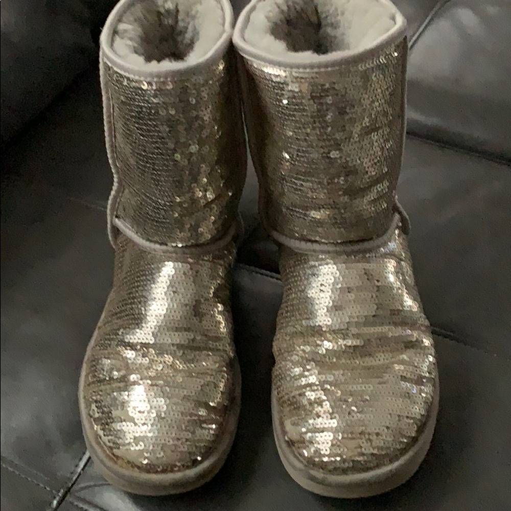 Xtra Pics- pics of spits missing sequence